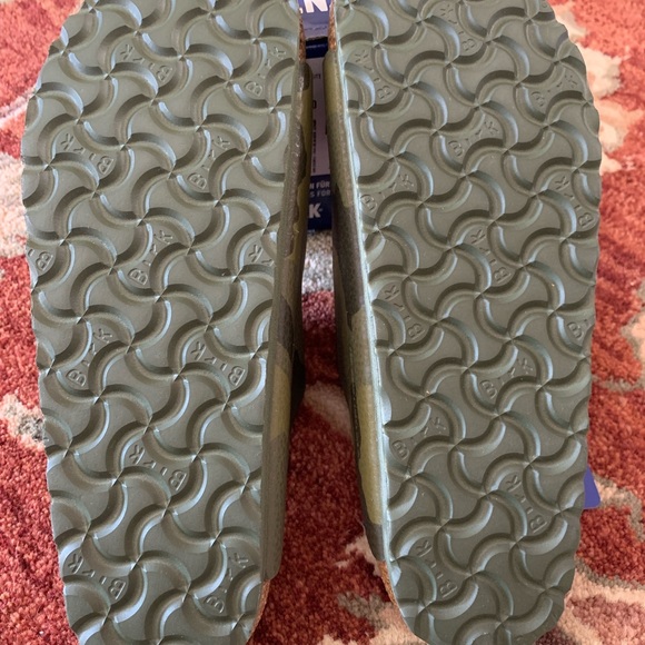Anthropologie BIRKENSTOCK ARIZONA SANDALS Camo - Picture 6 of 8